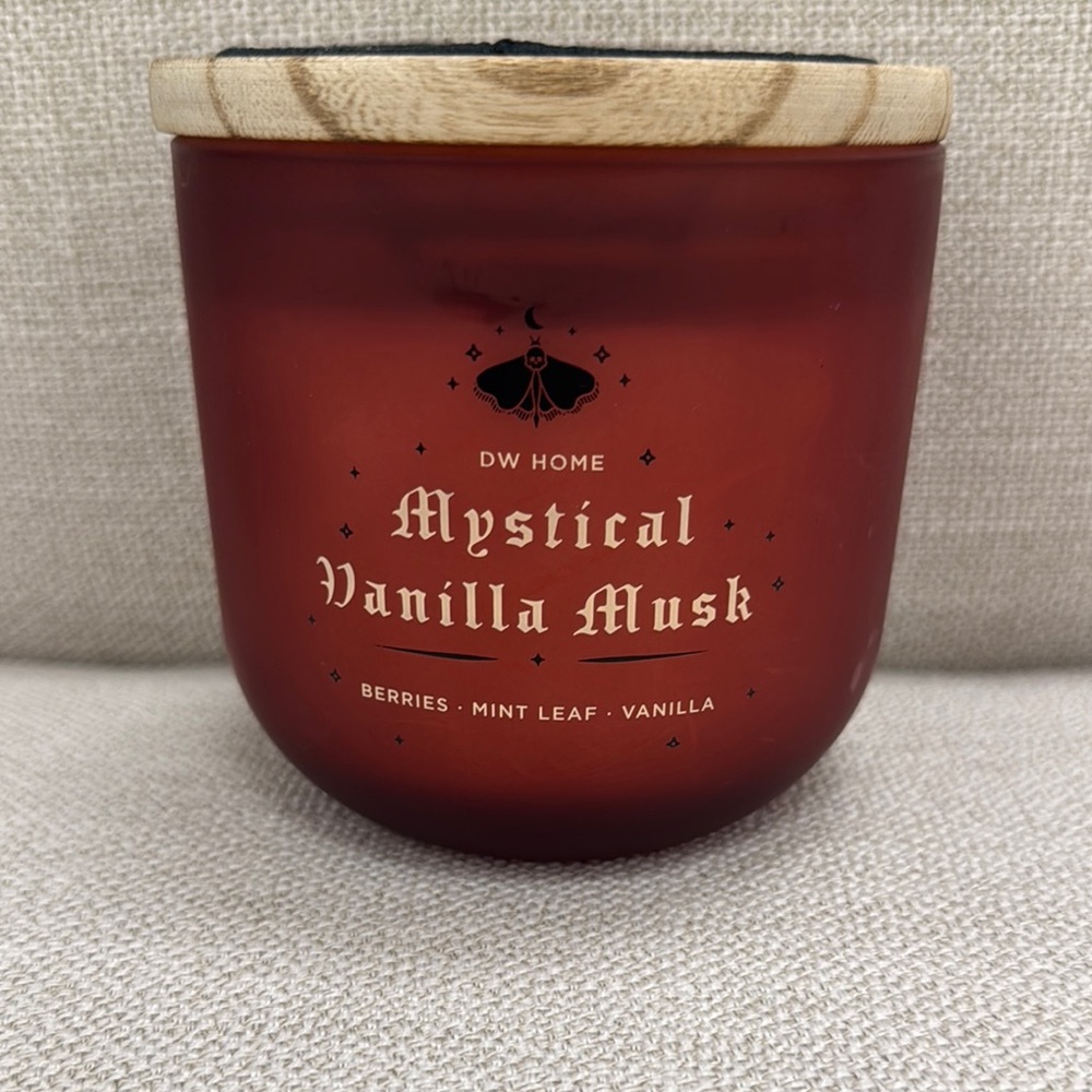 DW Home Red Mystical Vanilla Musk Candle